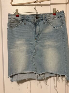 Universal Thread Pale Blue Denim Skirt light wash rough hem Relaxed Sz 10/30